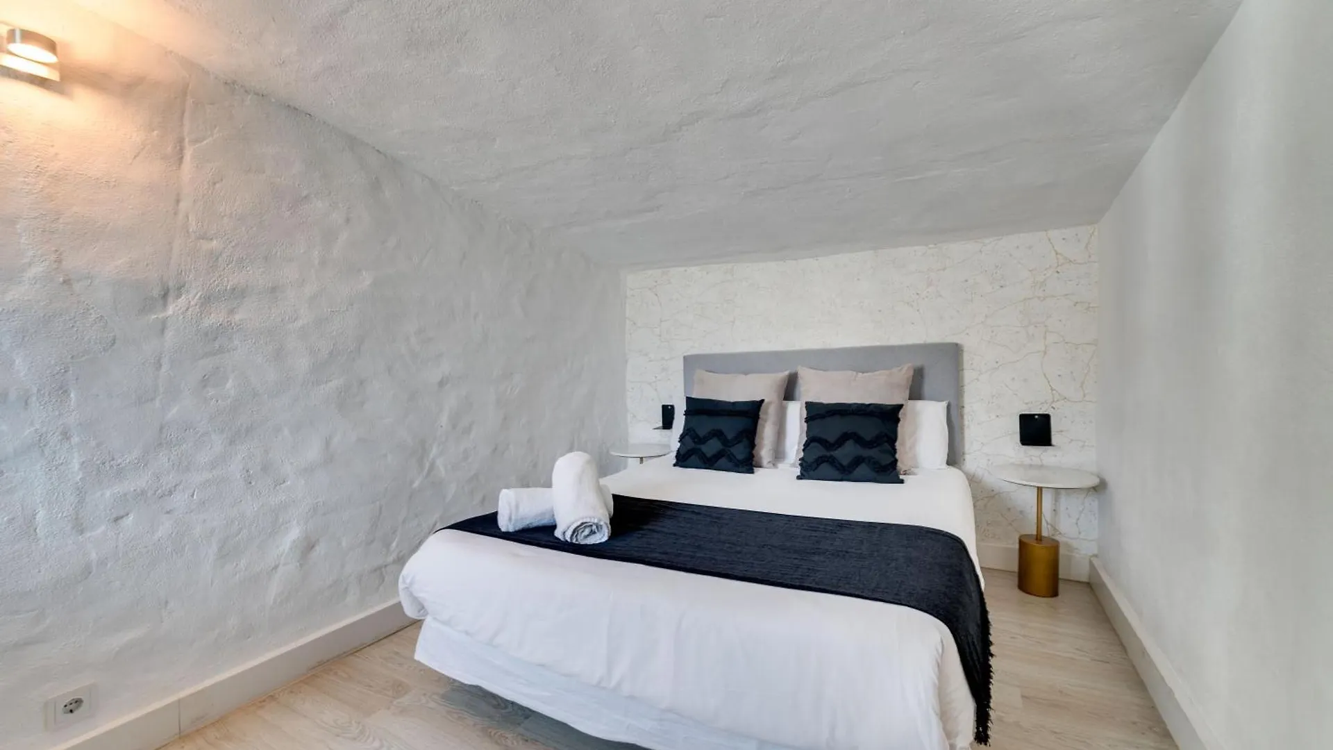 Vacation Marbella I Stylish 5Bdr Penthouse, Sea And Marina View Lägenhet