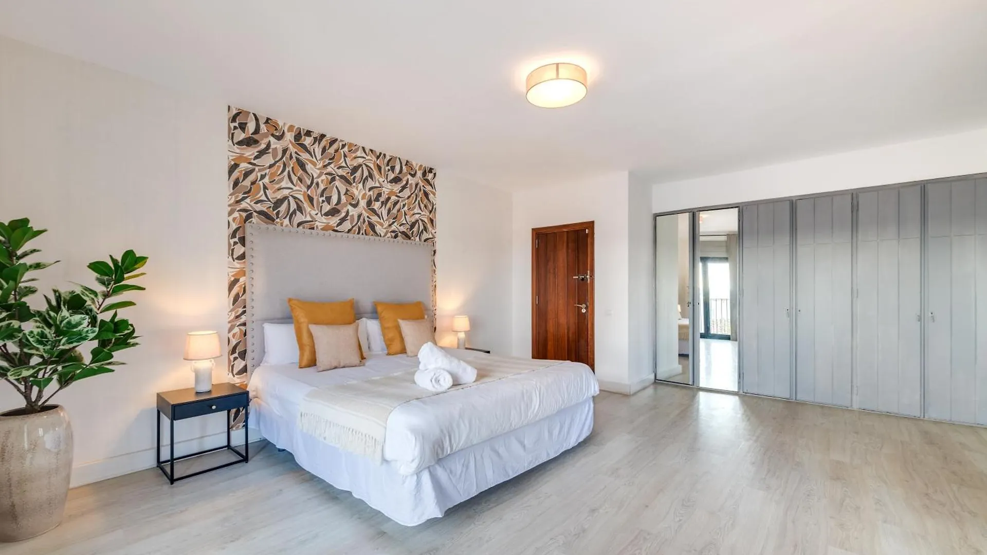 Vacation Marbella I Stylish 5Bdr Penthouse, Sea And Marina View Lägenhet