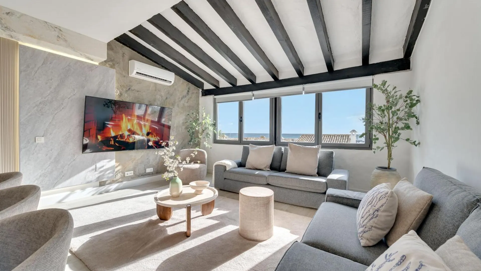 Vacation Marbella I Stylish 5Bdr Penthouse, Sea And Marina View Lägenhet
