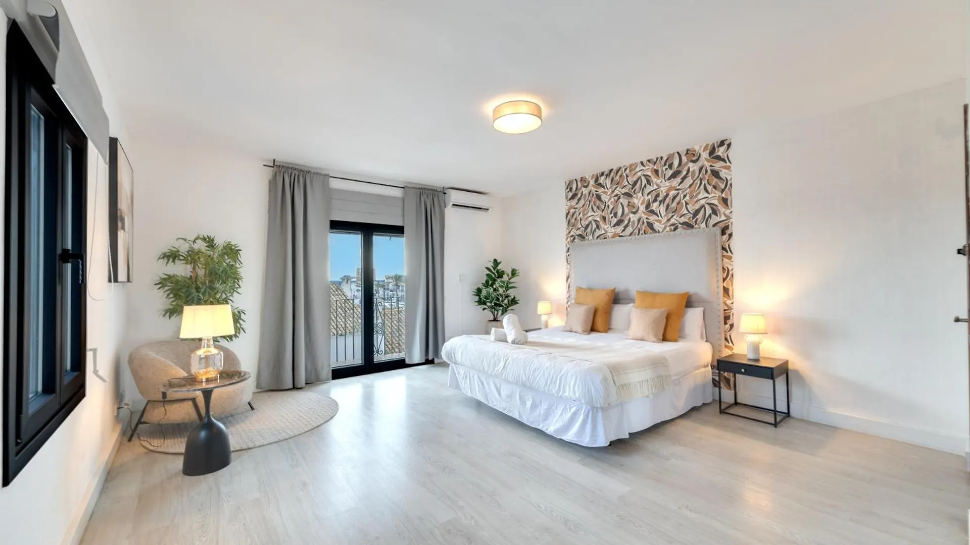 Apartmán Vacation Marbella I Stylish 5Bdr Penthouse, Sea And Marina View 0*,